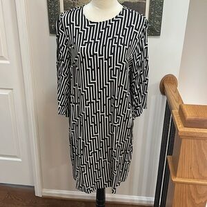 Classic Black & White Geometric Shift Dress
